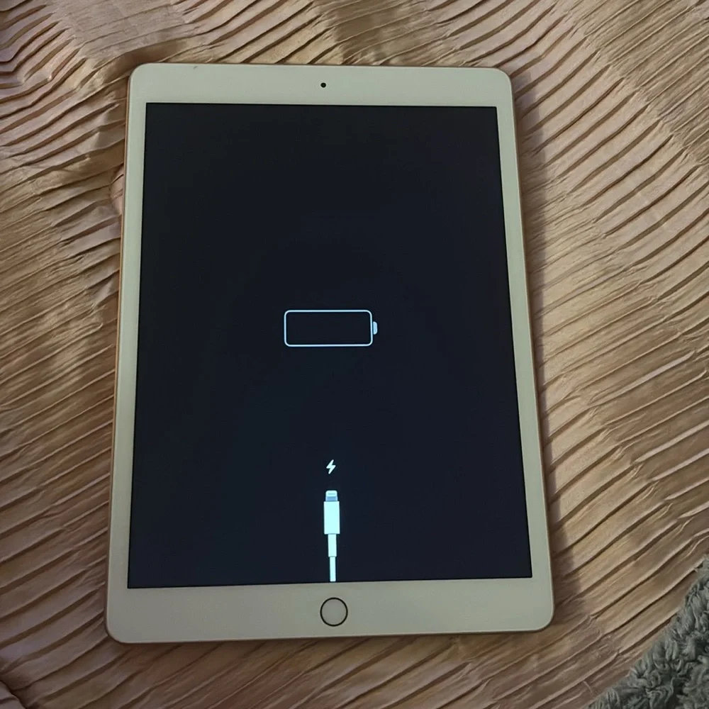 iPad 7th gen rose gold